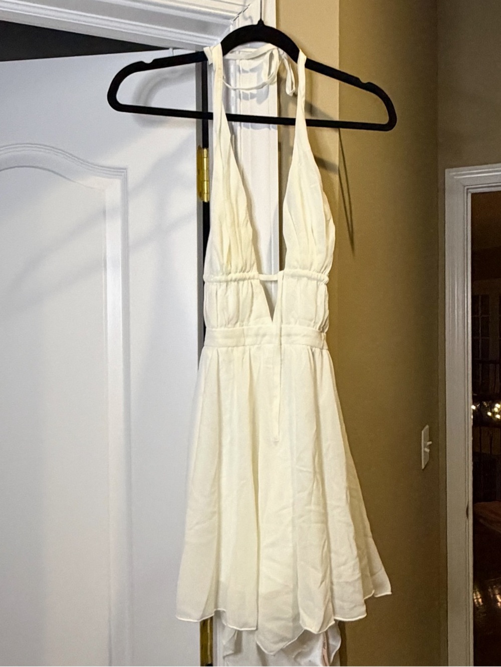 Oh Polly Halter Neck Backless Mini Dress in White - Picture 3 of 3